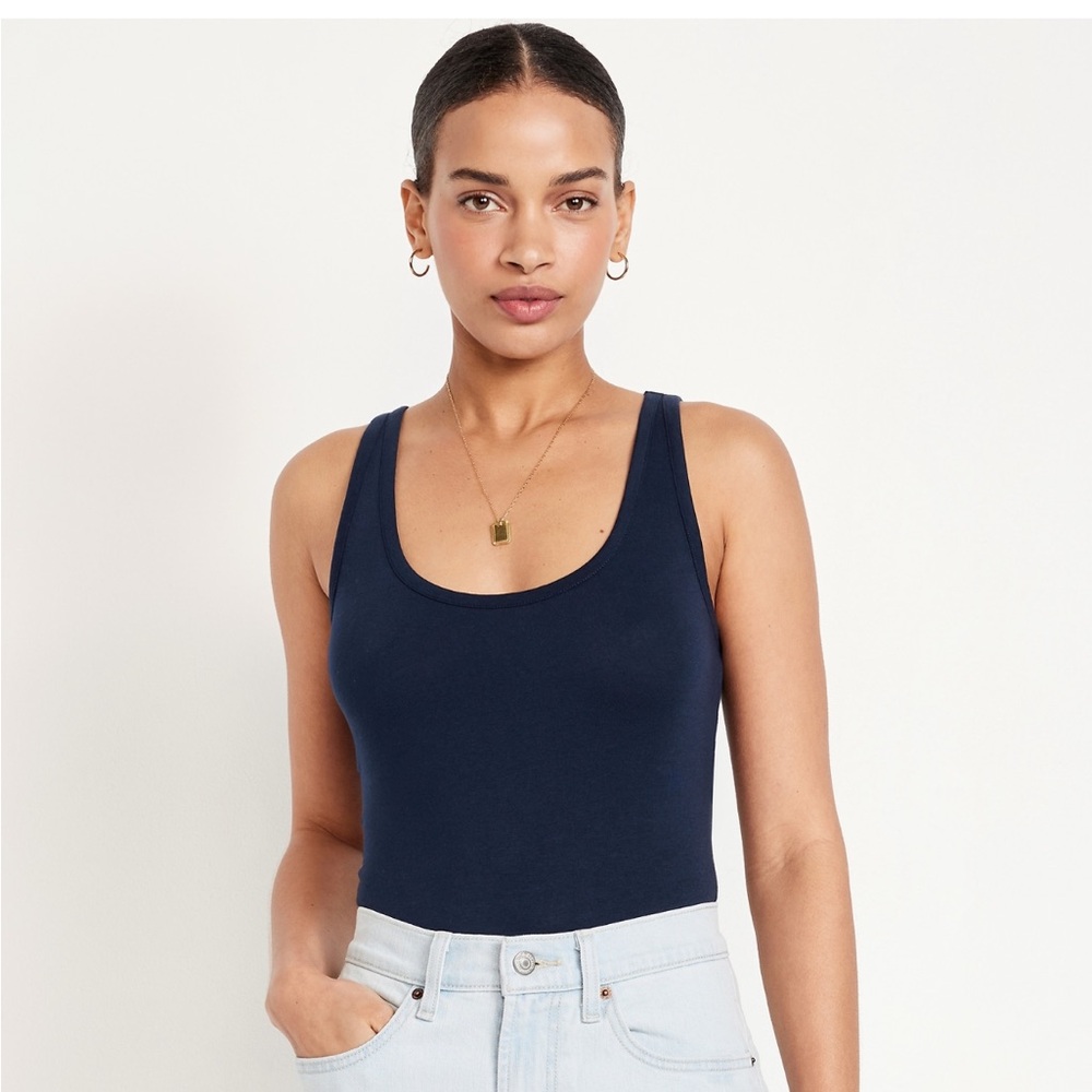 NWT Old Navy Navy Scoop Neck Tank